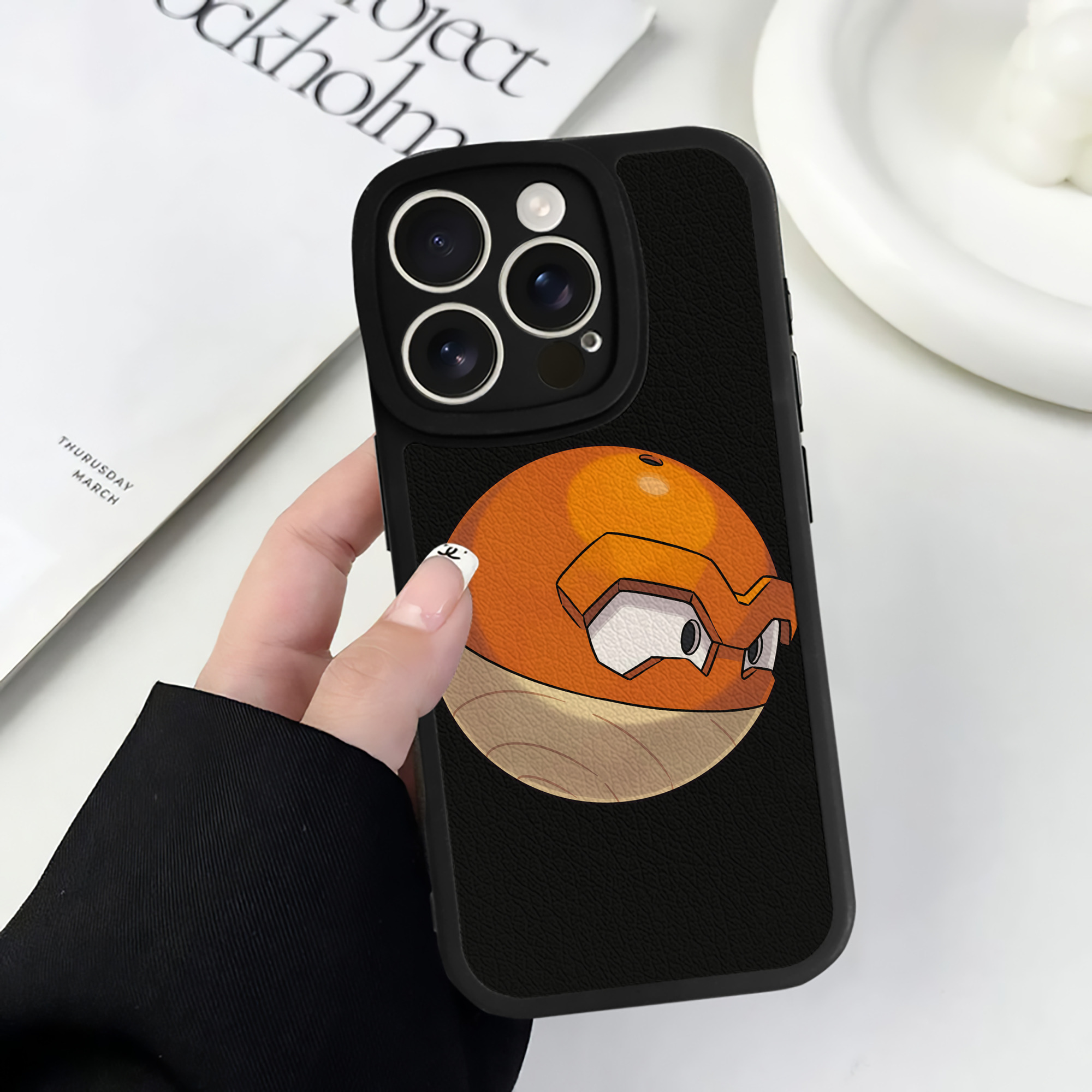 （画像用） ポケットモンスター Pokémon 【iPhone 16シリーズ対応】シリコンスマホケース（レザー調） 材質：シリコン